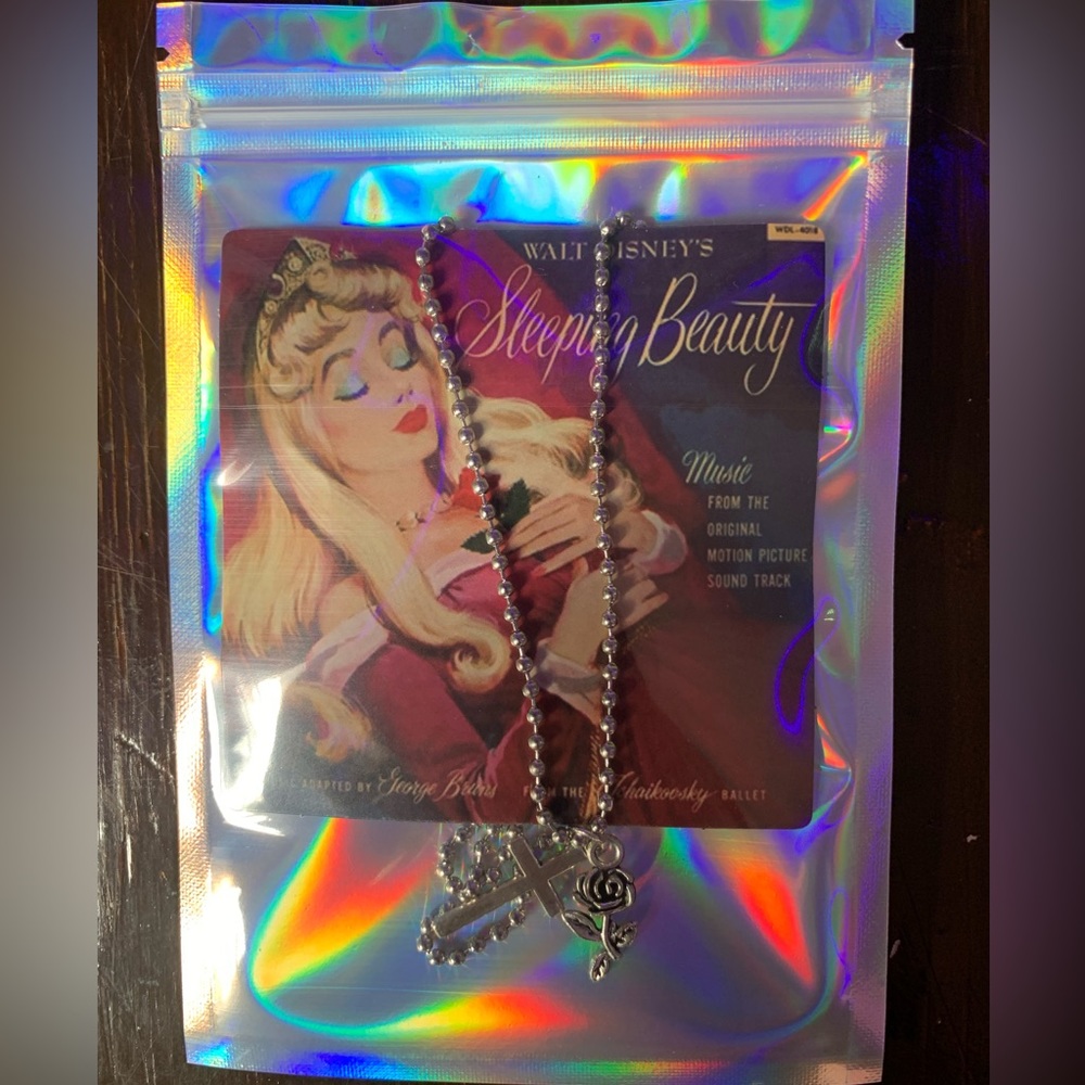 $5 SALE (BUNDLE 3/10$) 420 blessings charmed ball necklace. - Picture 5 of 12